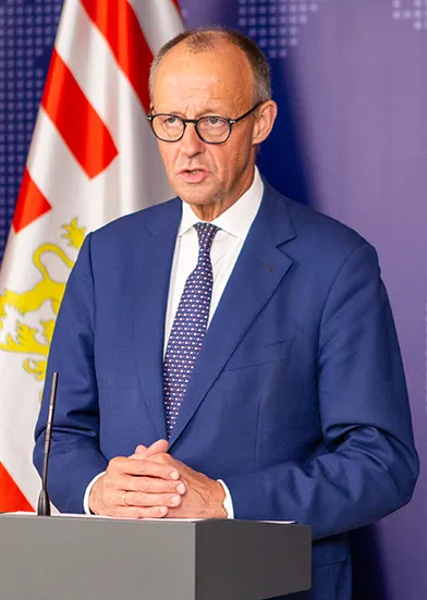 Friedrich Merz am Rednerpult (Foto)
