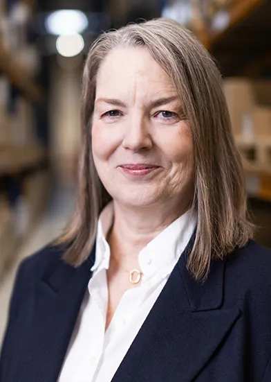 Christine Hein, CFO und Mitglied des Vorstands, Porträt (Foto)