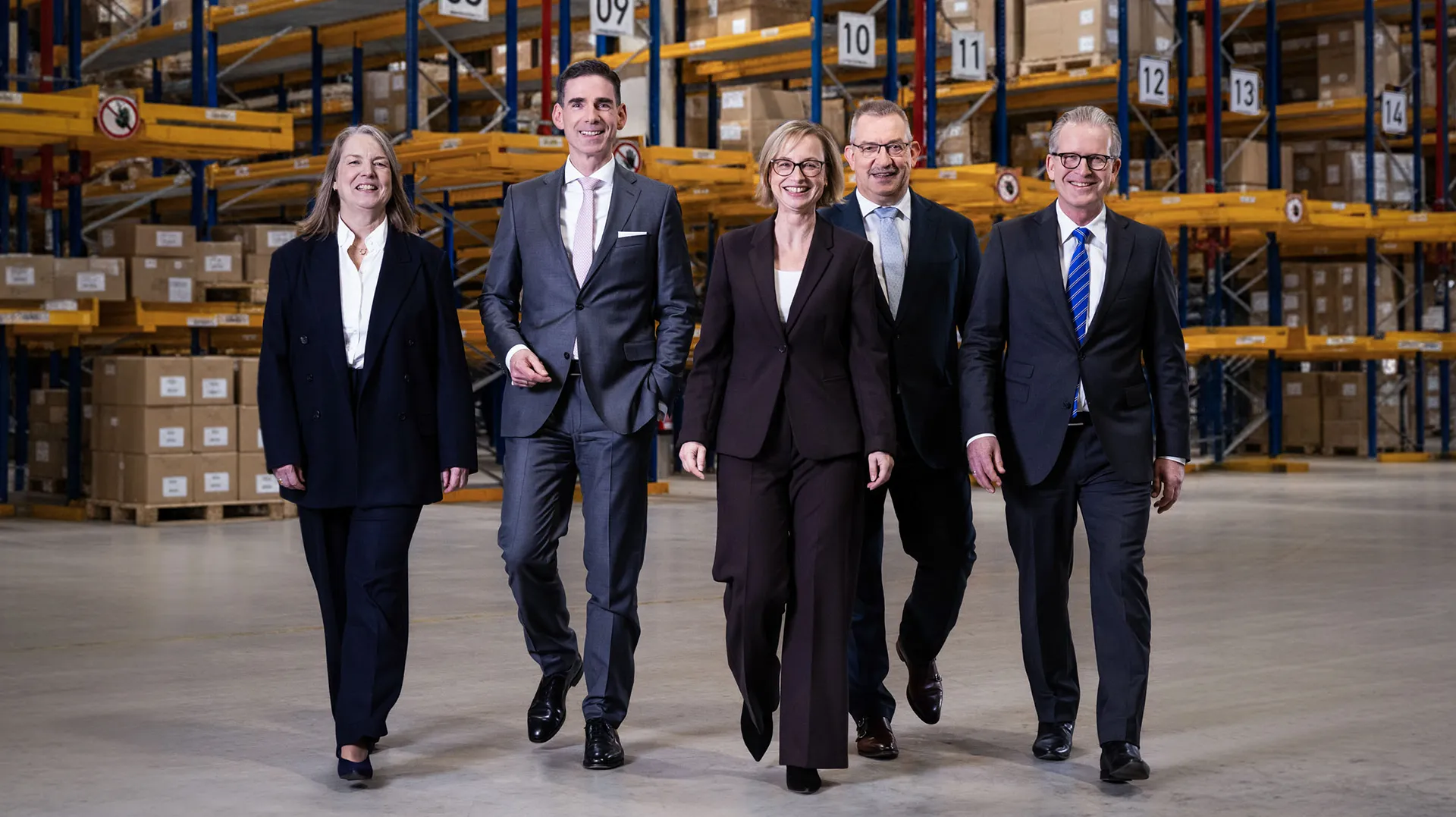 Group image of the BLG Logistics Board (Photo)